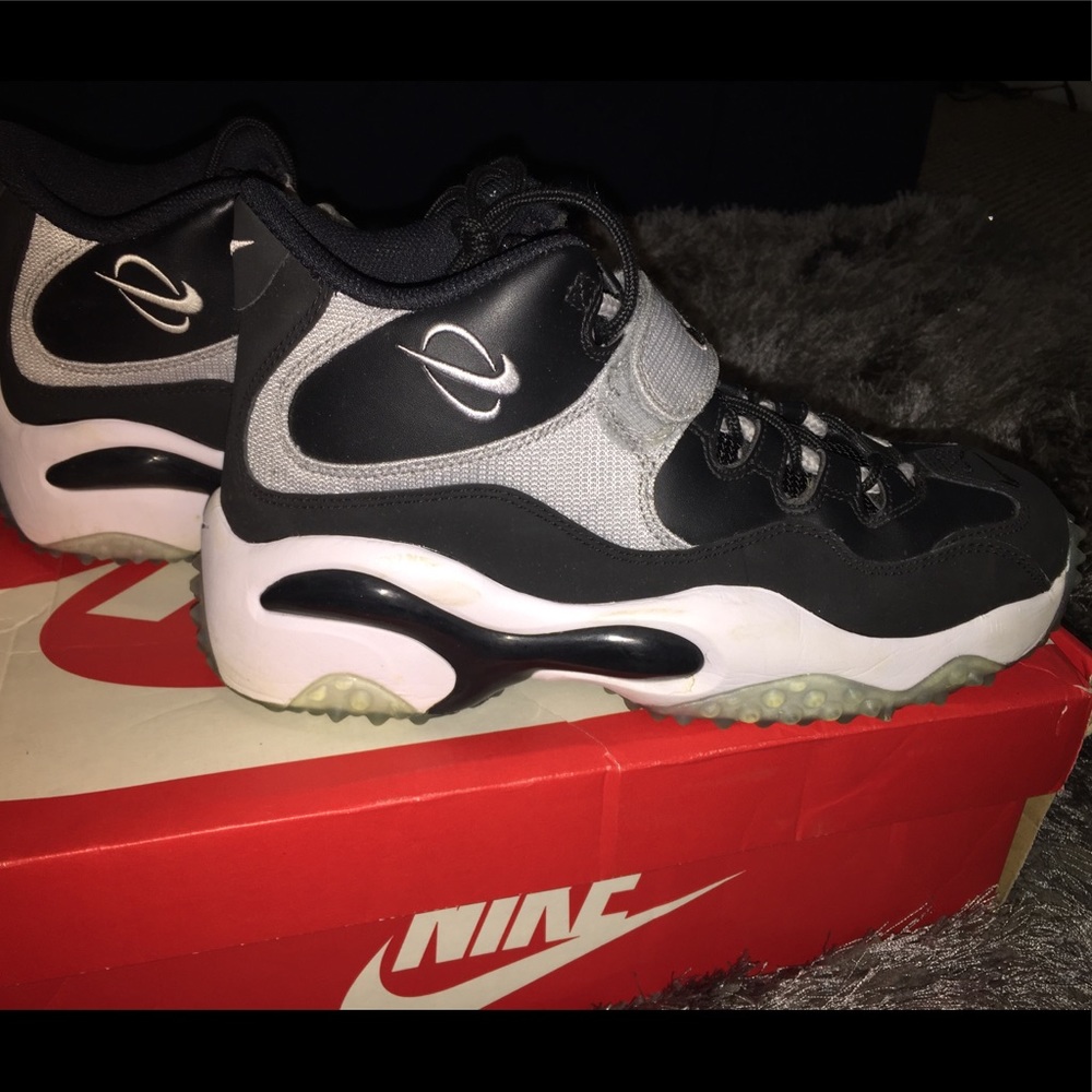 🛑SOLD🛑 Men’s athletic shoes